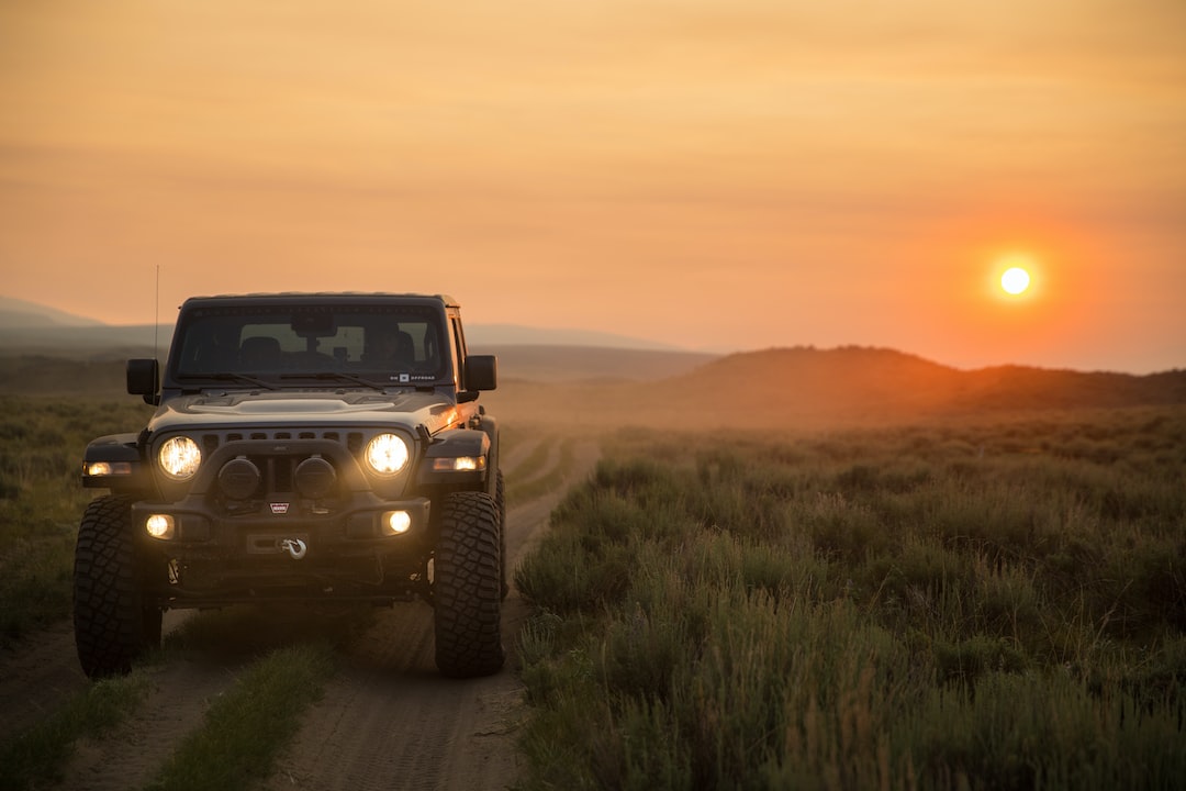 Off-Road Motosikletlerle Çamur ve Sulu Zeminlerde Sürüş Keyfi