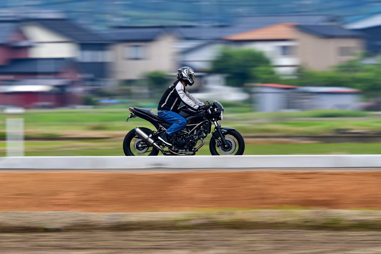 Cruising Motosikletlerde Doğa Yollarında Mola Noktaları ve Manzaralar