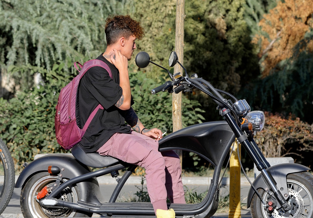 Elektrikli Scooterlar ve Gelecekteki Gelişmeler Özerk Sürüş ve Yenilikçi Teknolojiler