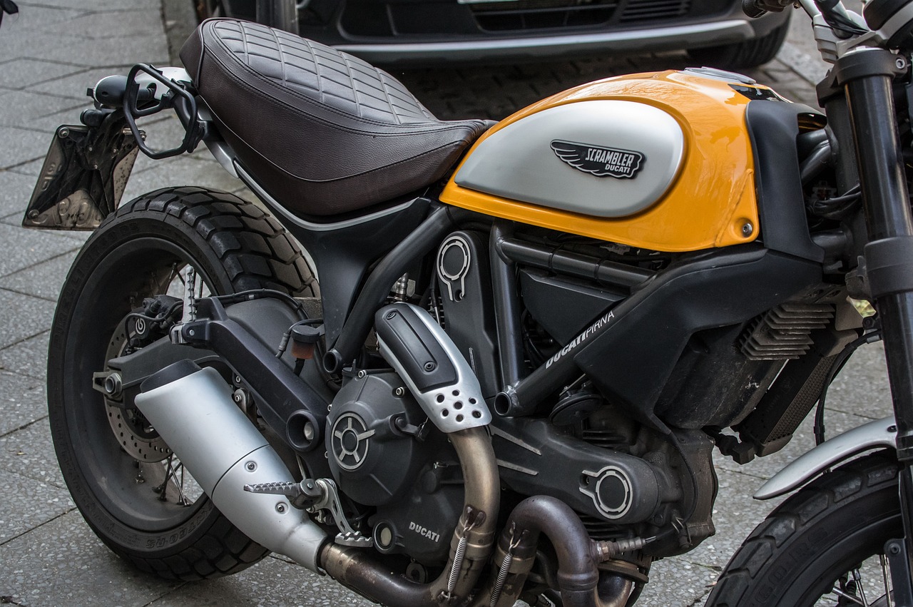 Cafe Racer Motosikletlerde Yakıt Verimliliği ve Ekonomik Sürüş İpuçları